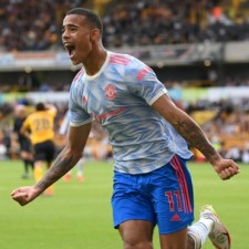 Manchester United u gostima dres ove sezone je plave boje